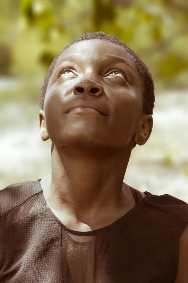 Divorcer sans argent Togo - femme africaine pleine d espoir