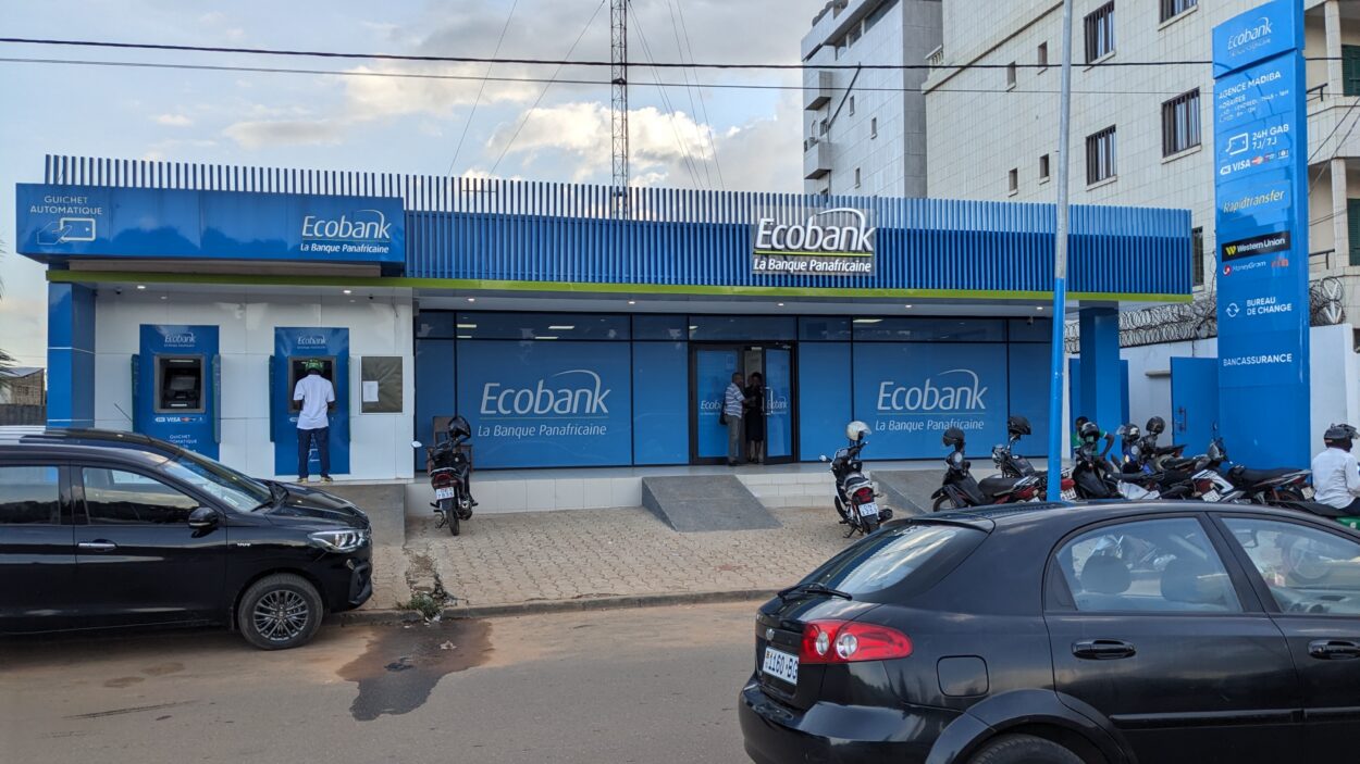 BCEAO e-commerce Togo 2026 - Agence Ecobank Atigangome Lome pionniere paiement electronique UEMOA