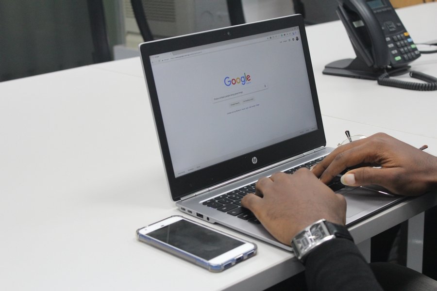 Vérifier un terrain et sécuriser l'achat au Togo avec un professionnel