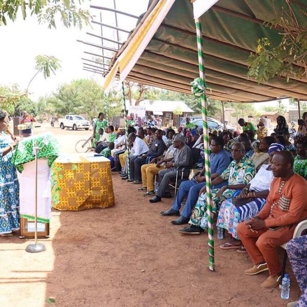 creer une association au Togo : assemblee generale constitutive dans une commune togolaise
