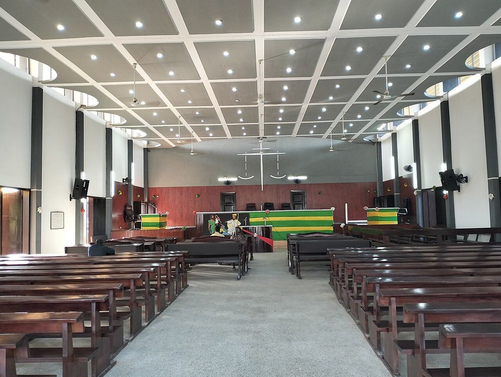 Changement de nom Togo : salle d'audience du Tribunal de grande instance de Lomé où l'on dépose la requête