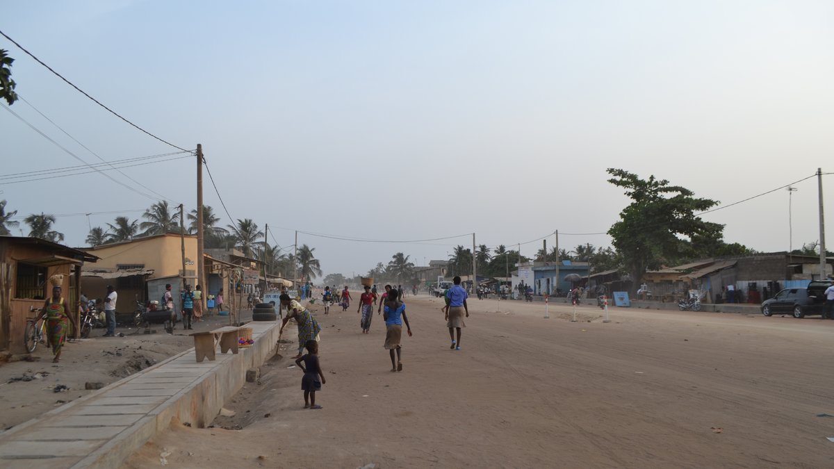 ECO franc CFA Togo : commerce de quartier à Lomé où les dettes se règlent en francs CFA