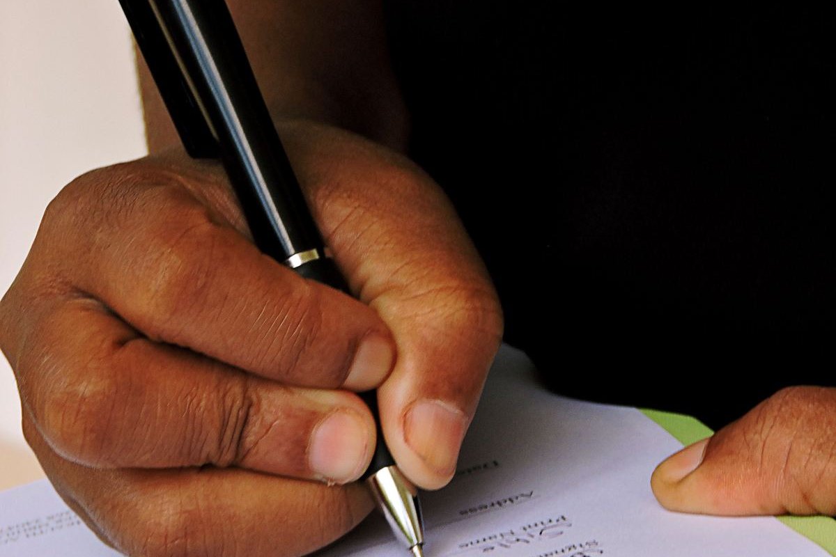 creer une association au Togo : signature des statuts et de la declaration