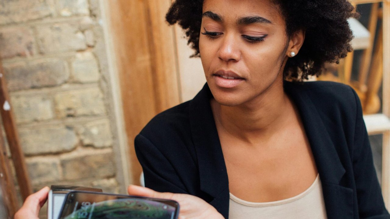 PI-SPI au Togo - paiement instantané par téléphone mobile entre deux personnes