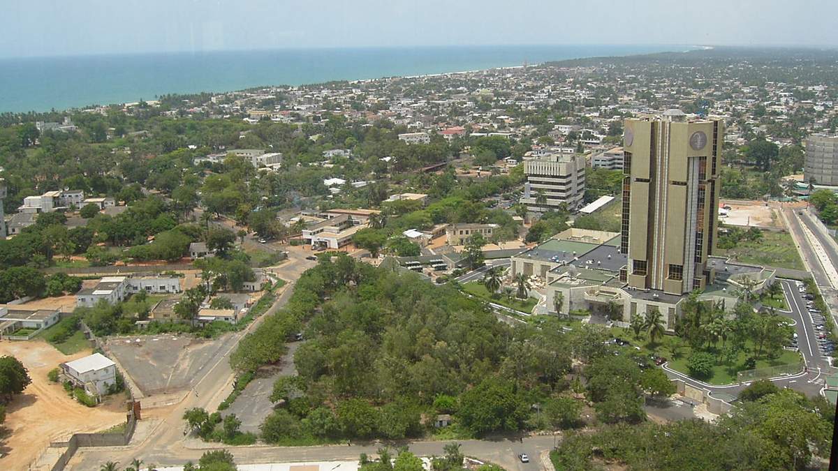Valeur vénale terrain Togo : vue aérienne des quartiers et parcelles de Lomé